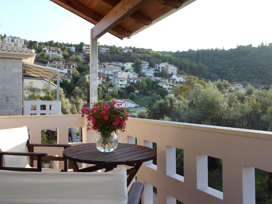 Villa *Drosia*/5' From Town & Sea/Mountain View Frinion Bagian luar foto